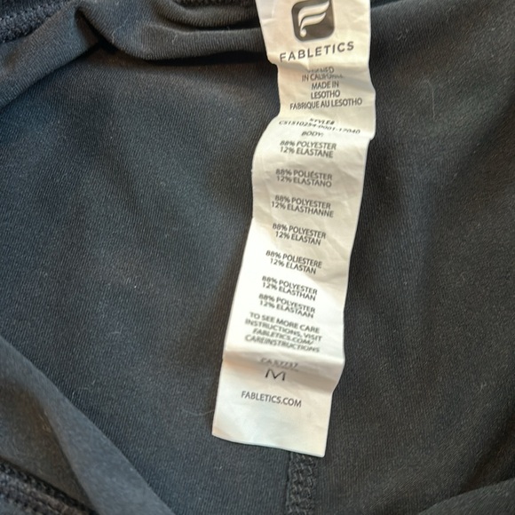 Fabletics capri leggings - Picture 3 of 3